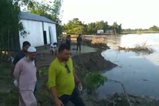 aamsu president visited eroded areas of bangaigaon