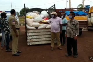 ciragpalli-police-have-seized-ration-rice-being-smuggled-in-sangareddy-district