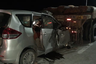 Two accidents on the Eastern Peripheral Expressway in one night