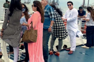 mns prsident raj thackeray had to pay a fine of rs 1000 for violating the rules on roro boat