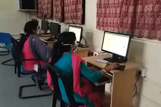 Training of teachers to teach online in Ranchi