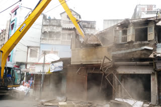 Municipal corporation resumed operations on dilapidated houses
