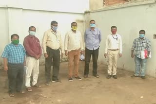 an-expert-team-inspected-the-narendra-puskarini-water