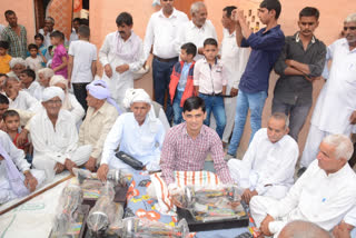 hisar youth gets five sewing machine in his marriage