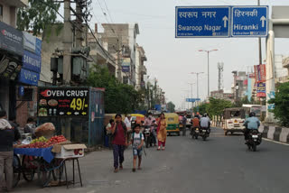 jam due to the transformer on the road in Burari