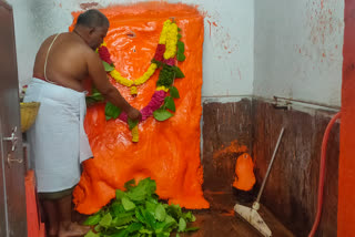 puja for anjaneya swamy at yadadri