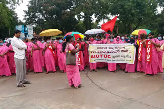 ಆಶಾ ಕಾರ್ಯಕರ್ತೆಯರಿಂದ ಪ್ರತಿಭಟನೆ