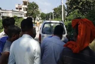 gadarpur road accident of priest news