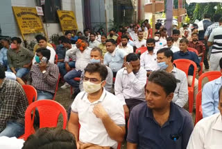power department employees protest in moradabad uttar pradesh