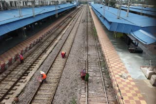 Cleanliness campaign in railway station