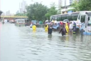 heavy rain in Mumbai
