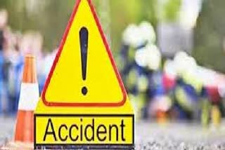 one died due to road accident in dumka