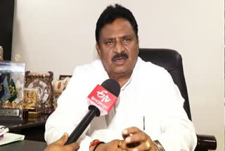 chinarajappa criticize vasupalli ganesh over party change