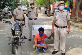 Dabri police arrested accused with stolen bike