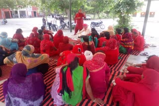 citu protest against changes in labor laws  in tohana