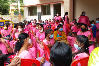 Protesting ASHA workers arrested in Doddaballapura