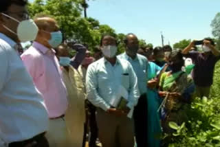 Agriculture Minister visit Damaged crop in Kovvuru Mandal