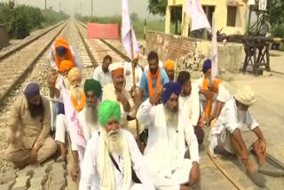 Rail roko agitation starts in Punjab