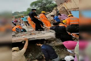 2 killed after building collapses in Punjab
