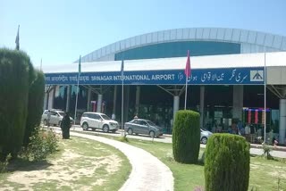 Army soldier, two girls detained at Srinagar Airport