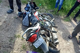 Telangana man killed in road accident, man killed in road accident at Raichur, Raichur road accident, Raichur road accident news, ಅಪಘಾತದಲ್ಲಿ ತೆಲಂಗಾಣದ ಮೂಲದ ವ್ಯಕ್ತಿ ಸಾವು, ರಾಯಚೂರಿನ ರಸ್ತೆ ಅಪಘಾತದಲ್ಲಿ ತೆಲಂಗಾಣದ ಮೂಲದ ವ್ಯಕ್ತಿ ಸಾವು, ರಾಯಚೂರು ರಸ್ತೆ ಅಪಘಾತ, ರಾಯಚೂರು ರಸ್ತೆ ಅಪಘಾತ ಸುದ್ದಿ,