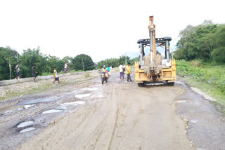 ETV Bharat news impact: road constructions work resume at Bishwanath