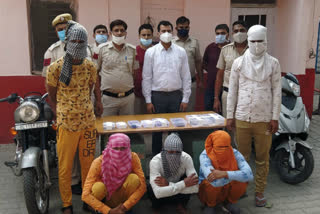 Delhi Cantt Police arrested five wanted miscreants in robbery case