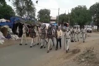 stone pelting on policemen