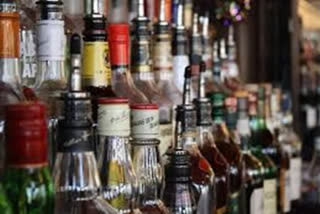 liquor seized in Jharkhand  നിയമസഭാ തെരഞ്ഞെടുപ്പ്  ബിഹാർ  ജാർഖണ്ഡ്  15 ലക്ഷം രൂപയുടെ മദ്യം പിടിച്ചെടുത്തു  bihar  jharkhand  liquor worth rs 15 lakh seized in Jharkhand