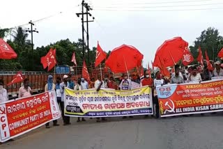 National highway blockade against new agricultural bill