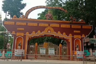 priests of bhadrakali temple seeking help from government in chatra, कोरोना काल में पुजारियों की गुहार