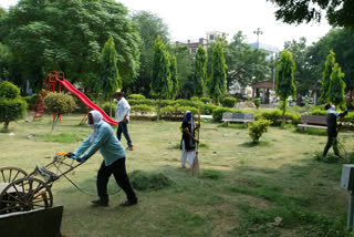 SDMC starts work in park after 8th complaint of RWA in Hari Nagar area