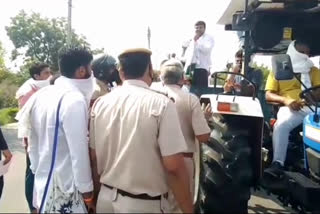 Police stopped farmers from reaching Kapashera DC office by making excuse of  Bharat Bandh