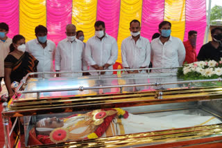 Minister Anil Kumar attend SP Balu's funeral
