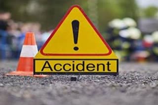 5 labourers dead, 7 injured as van collides with truck in MP