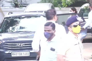 deepika padukone  Actress Deepika Padukone leaves from Narcotics Control Bureau office after questioning  ചോദ്യം ചെയ്യല്‍ പൂര്‍ത്തിയാക്കി നടി ദീപിക പദുകോണ്‍ മടങ്ങി  നടി ദീപിക പദുകോണ്‍ വാര്‍ത്തകള്‍  എന്‍സിബി ദീപിക പദുകോണ്‍  Narcotics Control Bureau