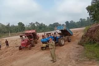 illegal-excavation-of-sand-from-tractor-in-bhagwanpur-gram-panchayat-in-koriya