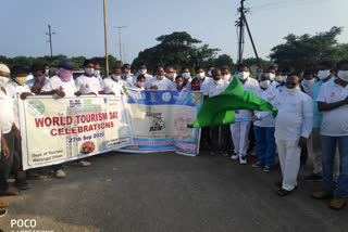 mayor gunda prakash started heritage walk in warangal city