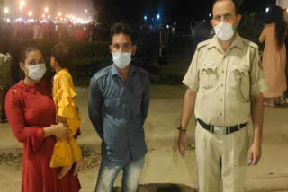 missing-baby-girl-found-near-india-gate-under-operation-milap