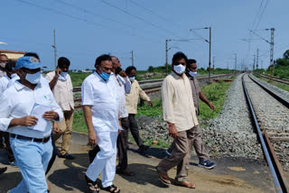 mp visit under railway bridge works