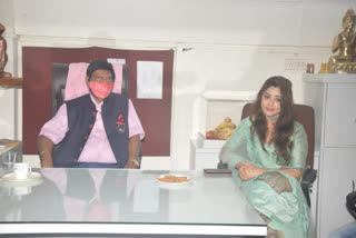 Payal Ghosh meets Ramdas Athawale