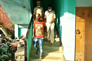 A thief detained by A girl in Nagaon