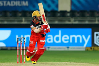 RCB vs MI live score