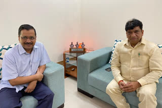 Sanjay Gehlot meets with CM Kejriwal