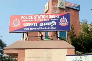 dabri Police arrested women in  liquor smuggling case