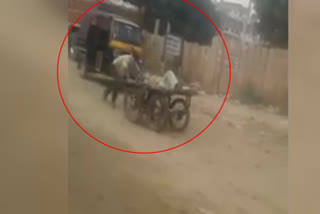 son-brought-father-to-hospital-on-cart-viral-video