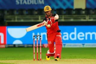 ab de villiers completes 4500 runs of IPL career