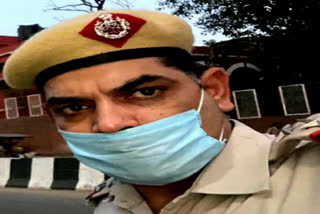 delhi police sub inspector sandeep dahiya arrested