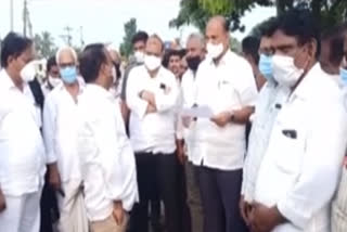 mp-and-mlas-visit-flood-effected-area