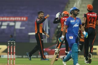 SRH beat DC